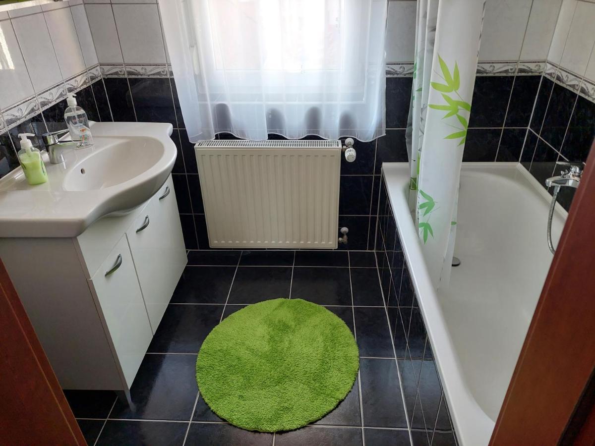 Samuci Apartman Hajdúszoboszló Exterior foto