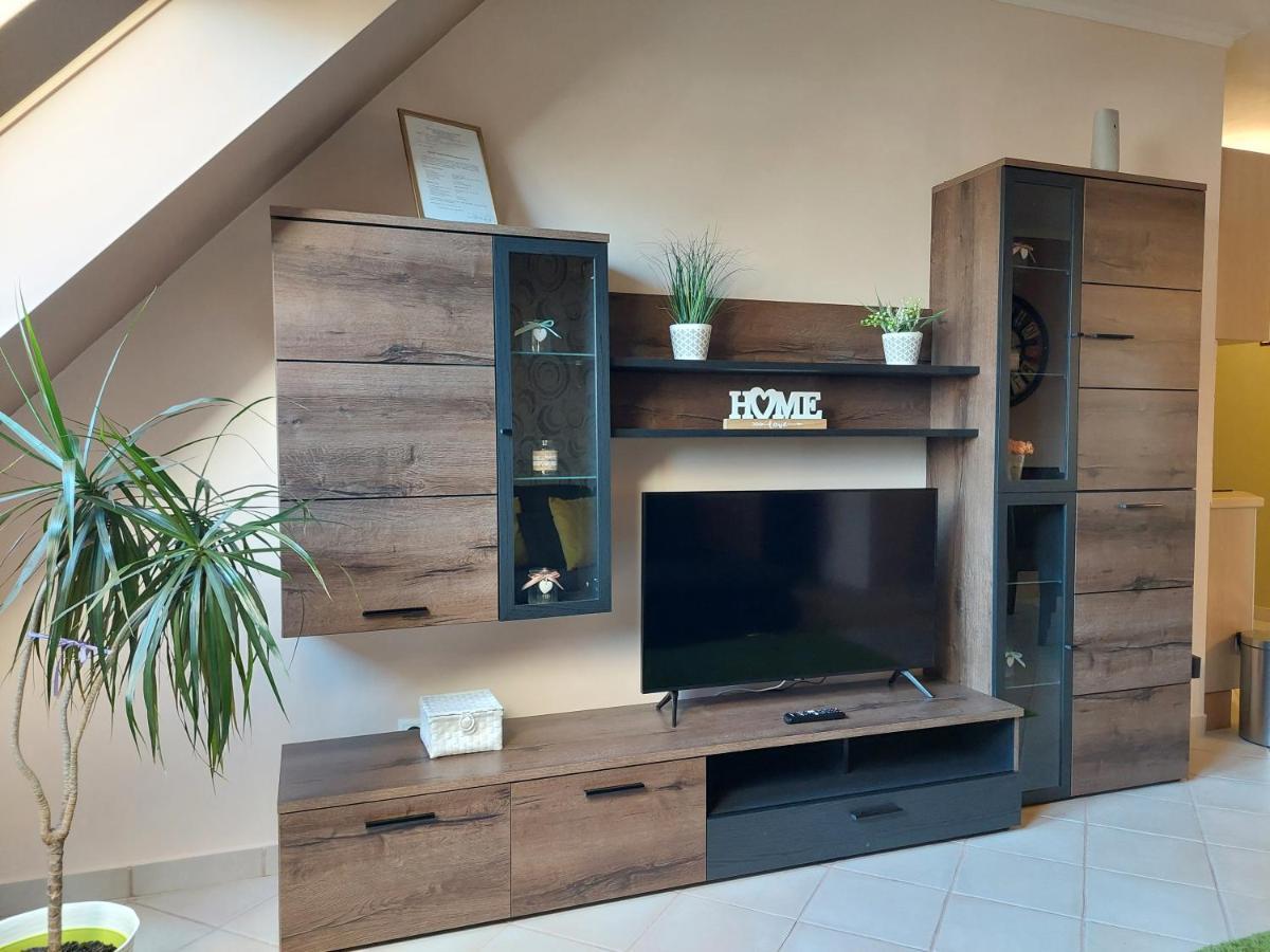 Samuci Apartman Hajdúszoboszló Exterior foto