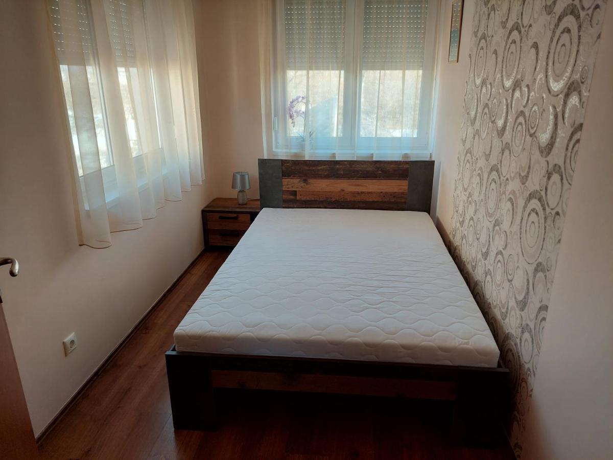Samuci Apartman Hajdúszoboszló Exterior foto