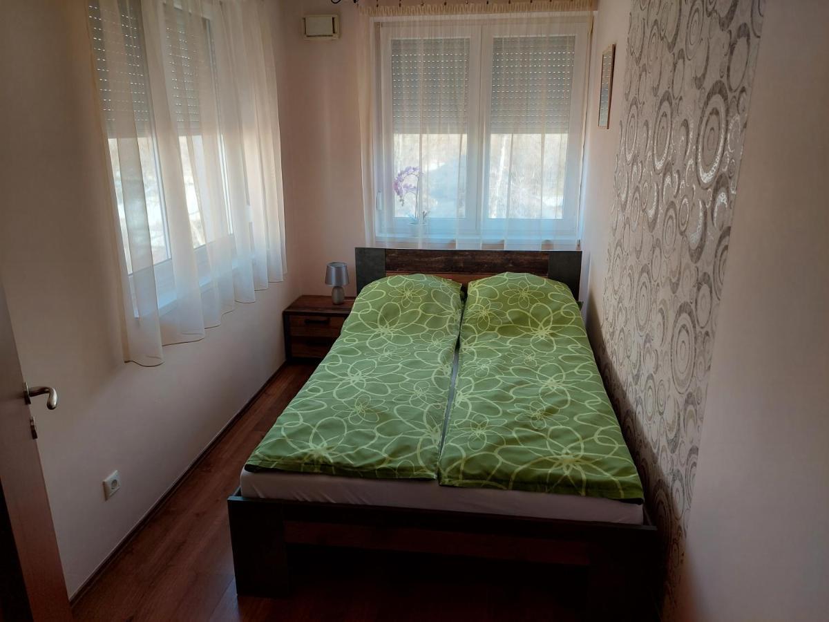 Samuci Apartman Hajdúszoboszló Exterior foto